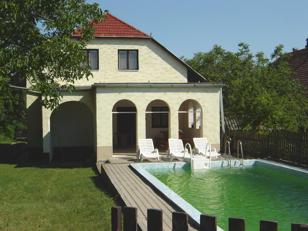 Somogyi Vendeghaz Villa Zamárdi Buitenkant foto